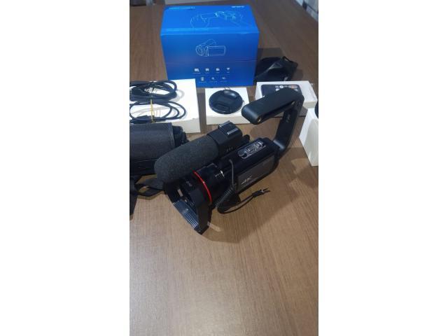 Câmera Filmadora 4K , com Microfone e Acessórios