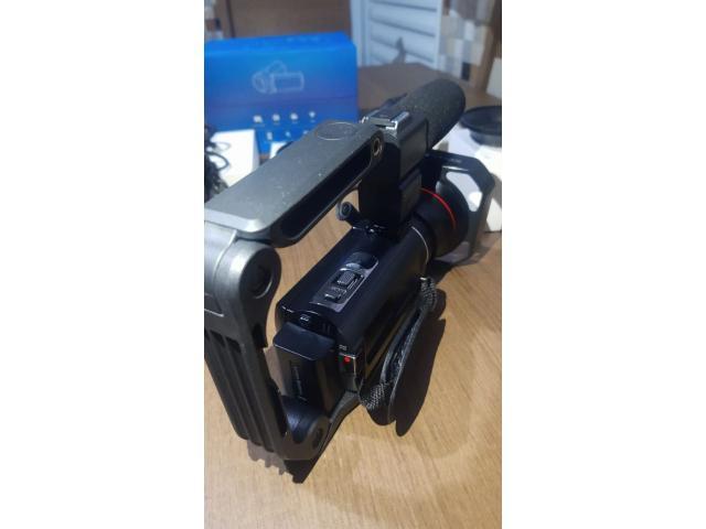 Câmera Filmadora 4K , com Microfone e Acessórios